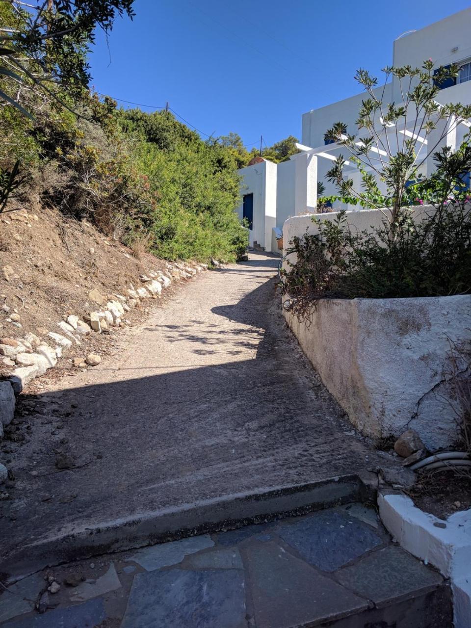Mely Hotel Kapsali Exterior photo